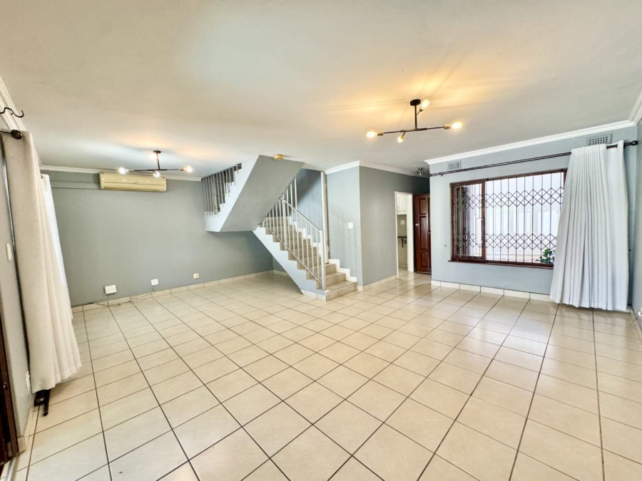 3 Bedroom Property for Sale in Sunningdale KwaZulu-Natal