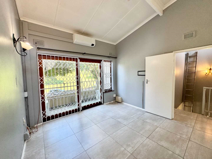 3 Bedroom Property for Sale in Sunningdale KwaZulu-Natal