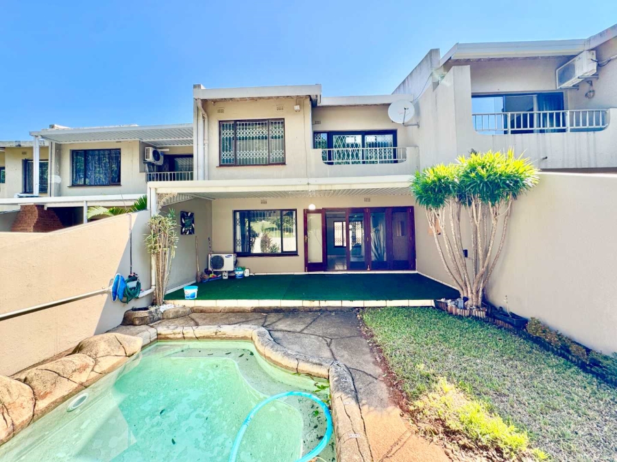 3 Bedroom Property for Sale in Sunningdale KwaZulu-Natal