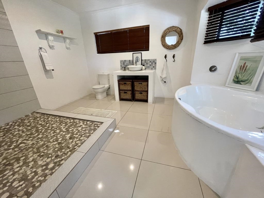 To Let 4 Bedroom Property for Rent in Umhlanga KwaZulu-Natal