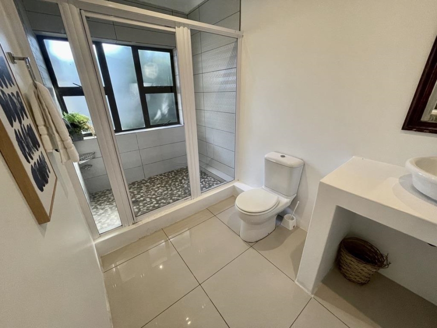 To Let 4 Bedroom Property for Rent in Umhlanga KwaZulu-Natal