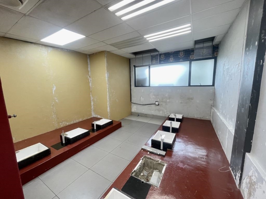 To Let commercial Property for Rent in Umhlanga Ridge KwaZulu-Natal