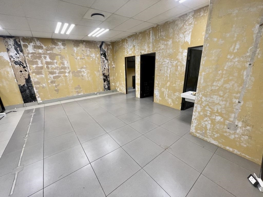 To Let commercial Property for Rent in Umhlanga Ridge KwaZulu-Natal