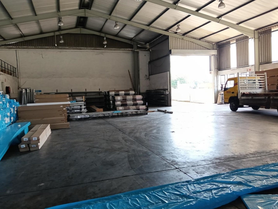 To Let commercial Property for Rent in New Germany KwaZulu-Natal