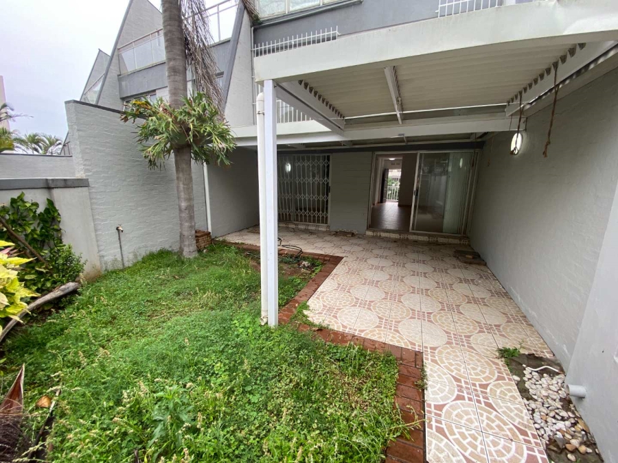 To Let 3 Bedroom Property for Rent in Umhlanga KwaZulu-Natal