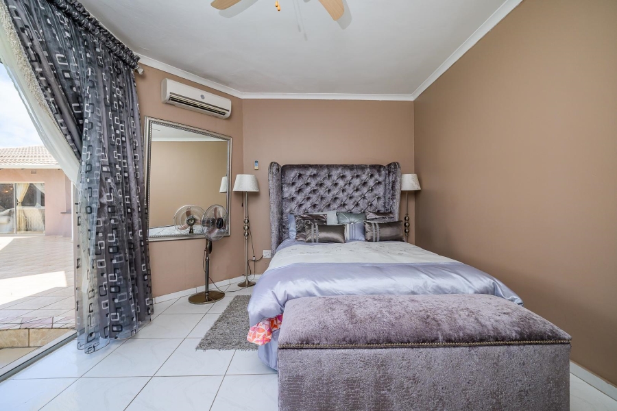 4 Bedroom Property for Sale in Umhlanga KwaZulu-Natal