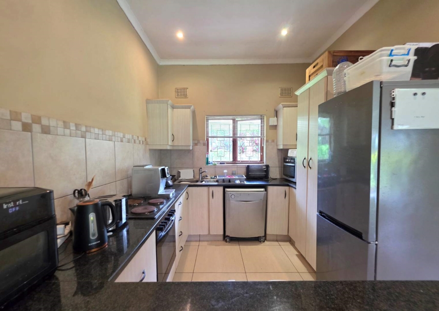 2 Bedroom Property for Sale in Waterfall KwaZulu-Natal