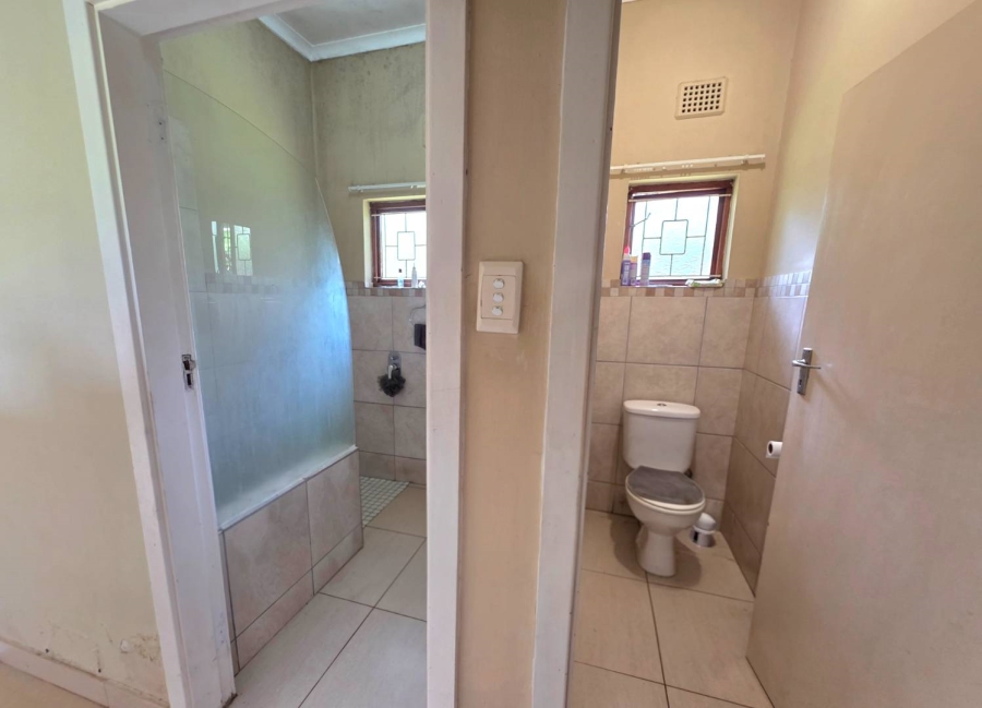 2 Bedroom Property for Sale in Waterfall KwaZulu-Natal