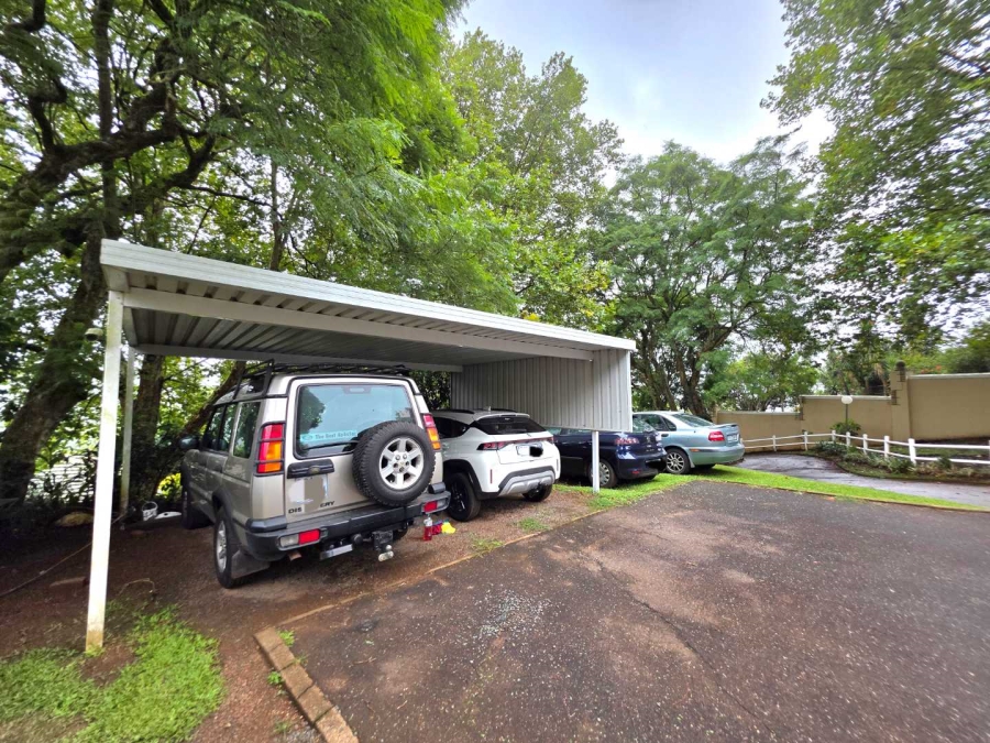 2 Bedroom Property for Sale in Waterfall KwaZulu-Natal