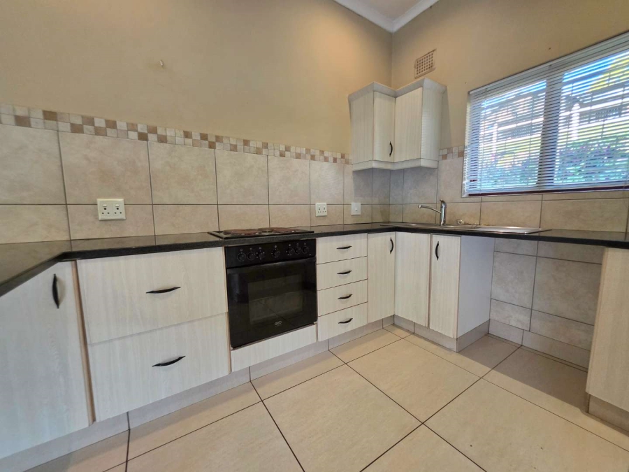 2 Bedroom Property for Sale in Waterfall KwaZulu-Natal