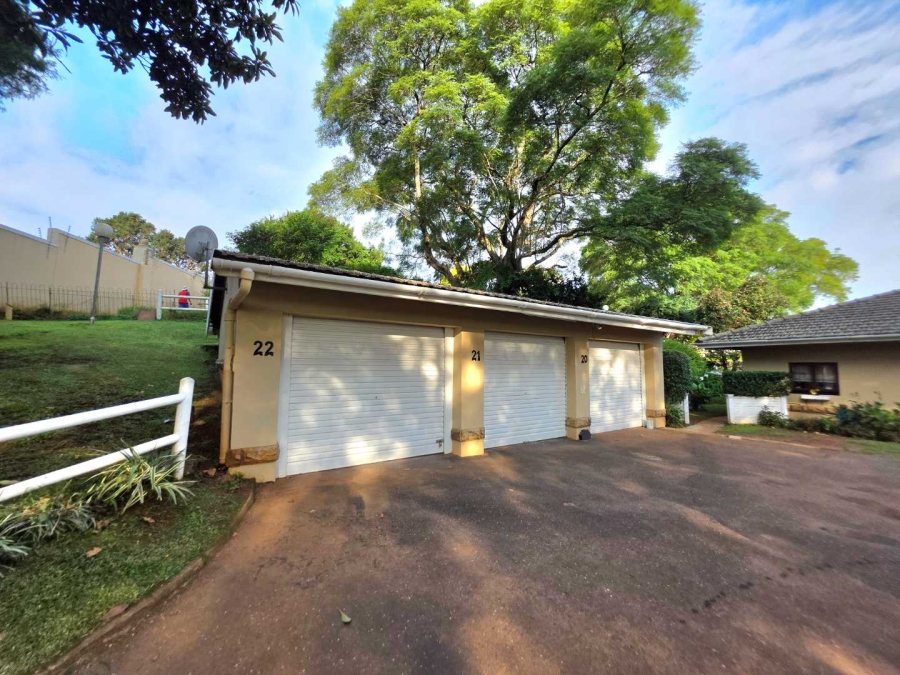 2 Bedroom Property for Sale in Waterfall KwaZulu-Natal