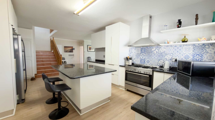 4 Bedroom Property for Sale in Sheffield Beach KwaZulu-Natal