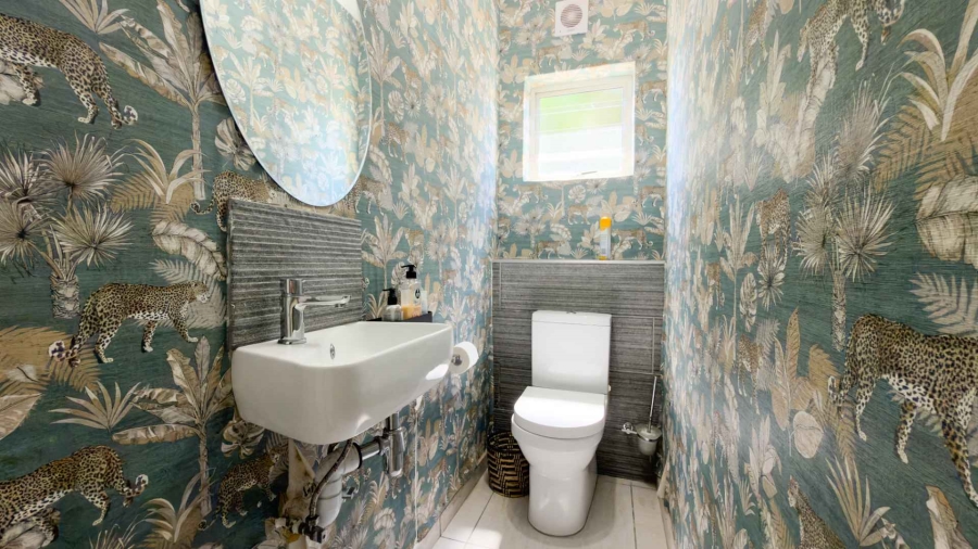 4 Bedroom Property for Sale in Sheffield Beach KwaZulu-Natal