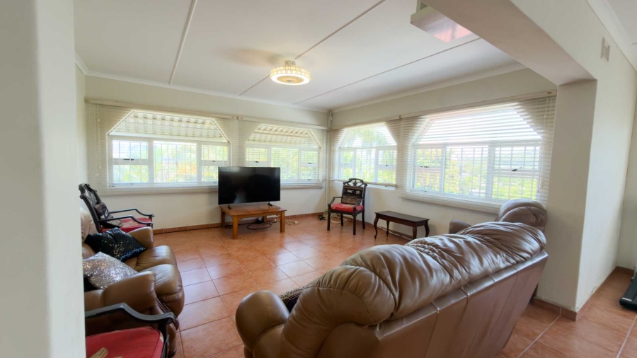 4 Bedroom Property for Sale in Sheffield Beach KwaZulu-Natal