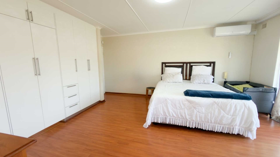 4 Bedroom Property for Sale in Sheffield Beach KwaZulu-Natal