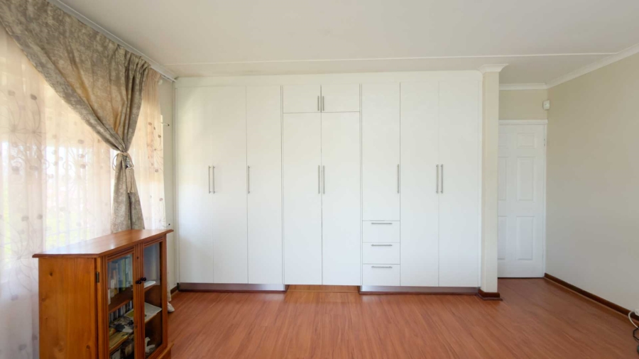 4 Bedroom Property for Sale in Sheffield Beach KwaZulu-Natal