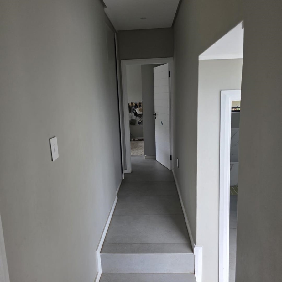 To Let 4 Bedroom Property for Rent in Palm Lakes Estate KwaZulu-Natal