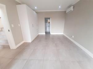 To Let 4 Bedroom Property for Rent in Palm Lakes Estate KwaZulu-Natal