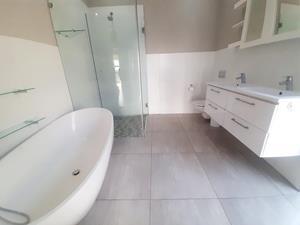 To Let 4 Bedroom Property for Rent in Palm Lakes Estate KwaZulu-Natal