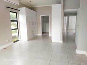 To Let 4 Bedroom Property for Rent in Palm Lakes Estate KwaZulu-Natal