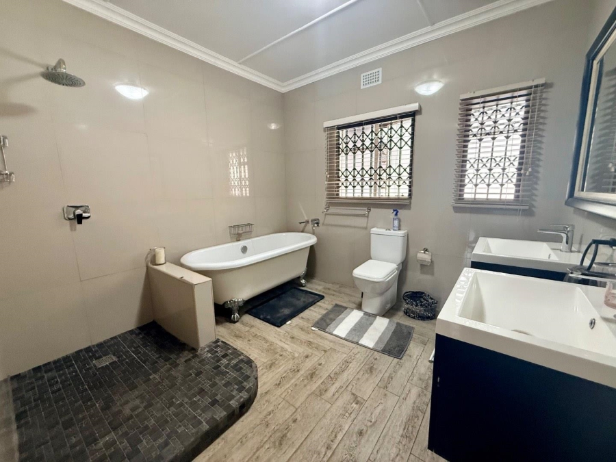 4 Bedroom Property for Sale in Vryheid KwaZulu-Natal