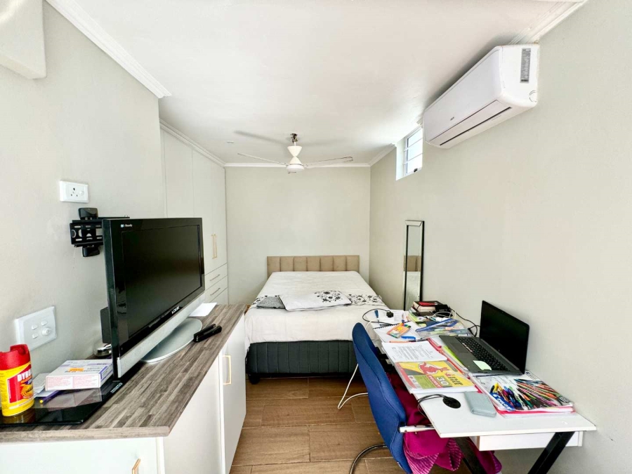 To Let 3 Bedroom Property for Rent in La Lucia KwaZulu-Natal