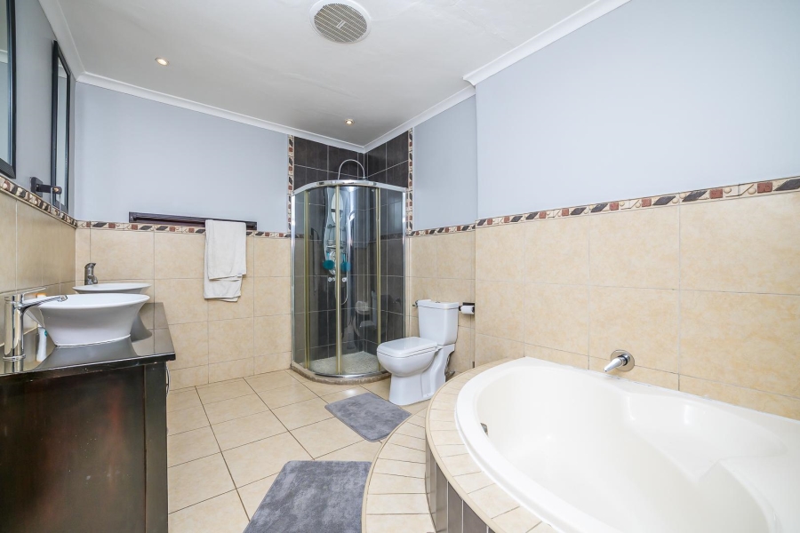 5 Bedroom Property for Sale in La Lucia KwaZulu-Natal