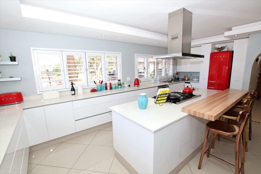 To Let 4 Bedroom Property for Rent in La Lucia KwaZulu-Natal