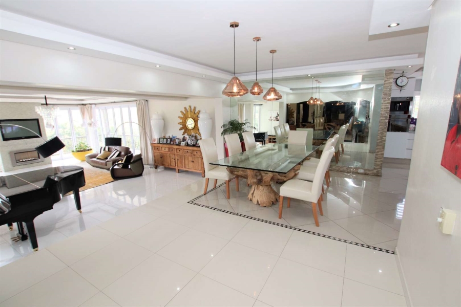 To Let 4 Bedroom Property for Rent in La Lucia KwaZulu-Natal