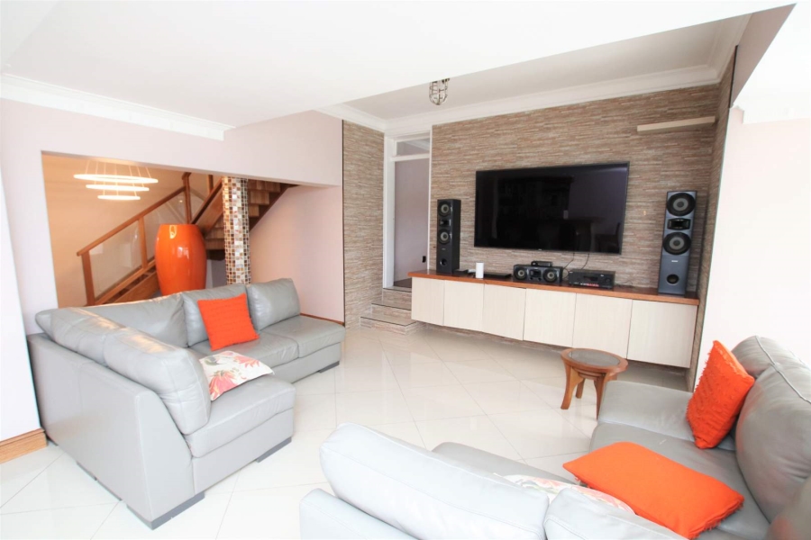 To Let 4 Bedroom Property for Rent in La Lucia KwaZulu-Natal