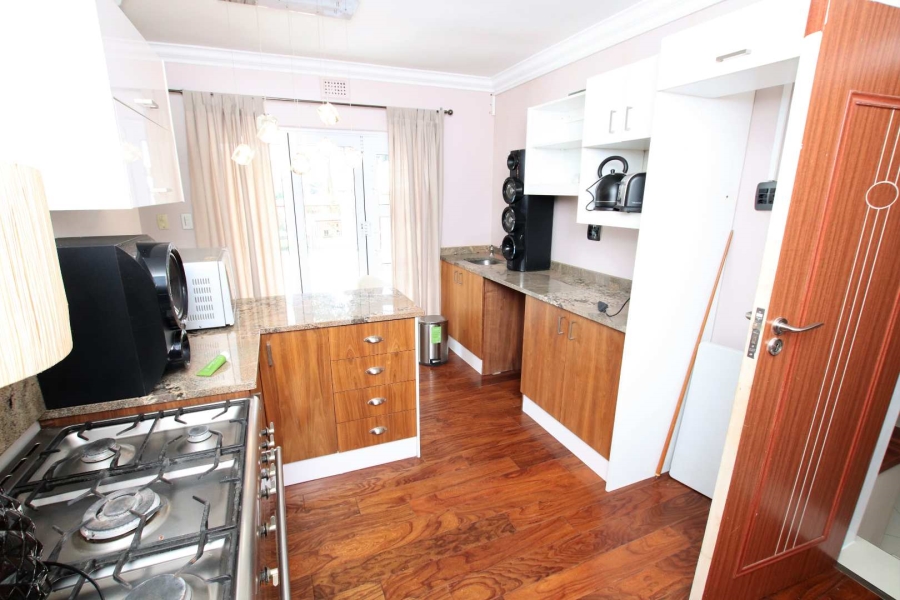 To Let 4 Bedroom Property for Rent in La Lucia KwaZulu-Natal