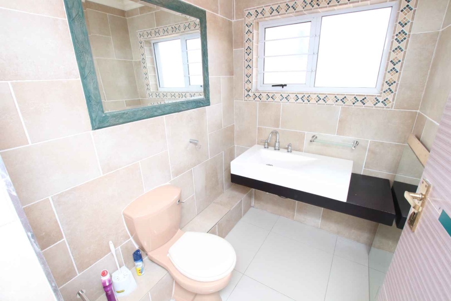 To Let 4 Bedroom Property for Rent in La Lucia KwaZulu-Natal