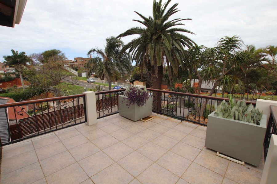 To Let 4 Bedroom Property for Rent in La Lucia KwaZulu-Natal