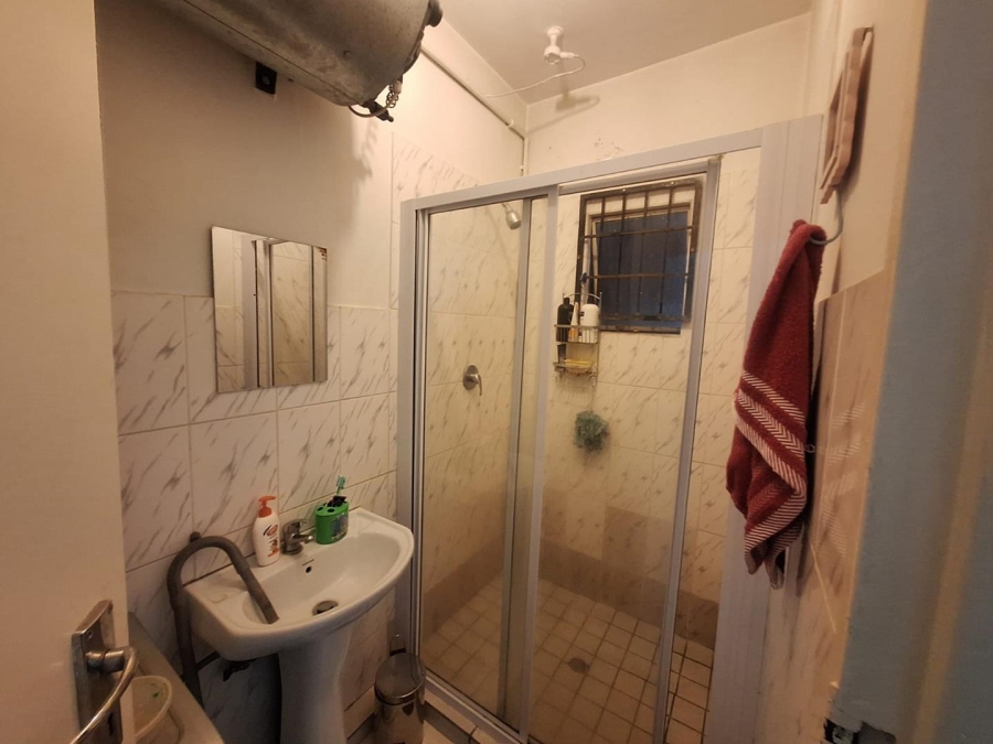 1 Bedroom Property for Sale in Overport KwaZulu-Natal