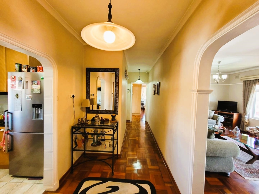 2 Bedroom Property for Sale in Glenwood KwaZulu-Natal