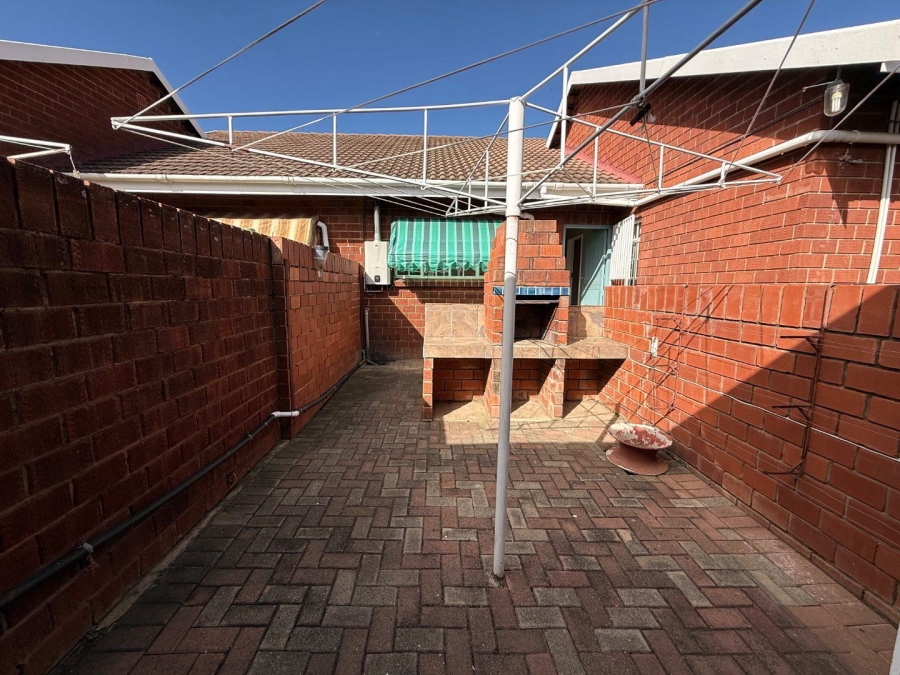 To Let 3 Bedroom Property for Rent in Vryheid KwaZulu-Natal