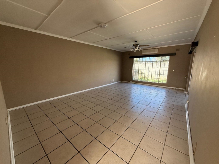 To Let 3 Bedroom Property for Rent in Vryheid KwaZulu-Natal