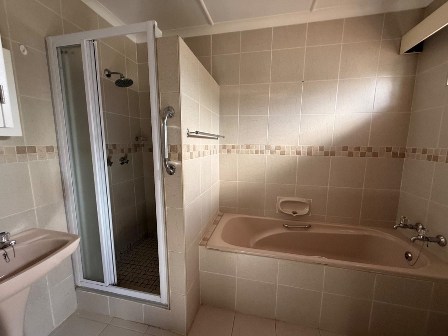 To Let 3 Bedroom Property for Rent in Vryheid KwaZulu-Natal