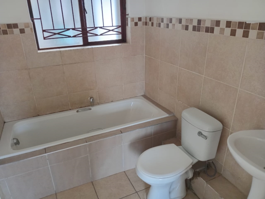 2 Bedroom Property for Sale in Brackenham KwaZulu-Natal