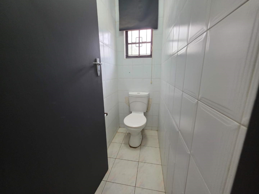 To Let 4 Bedroom Property for Rent in Assagay KwaZulu-Natal