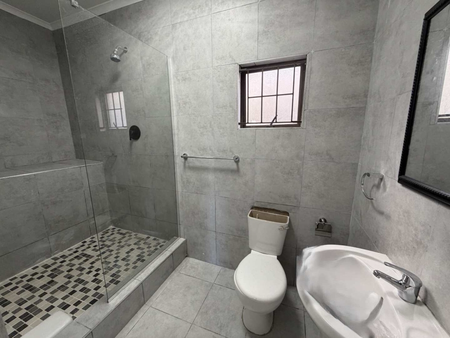 To Let 1 Bedroom Property for Rent in Glen Hills KwaZulu-Natal