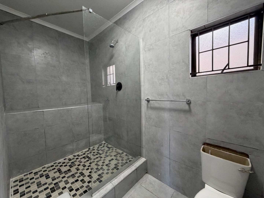 To Let 1 Bedroom Property for Rent in Glen Hills KwaZulu-Natal