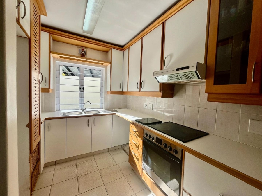 To Let 2 Bedroom Property for Rent in Umhlanga KwaZulu-Natal