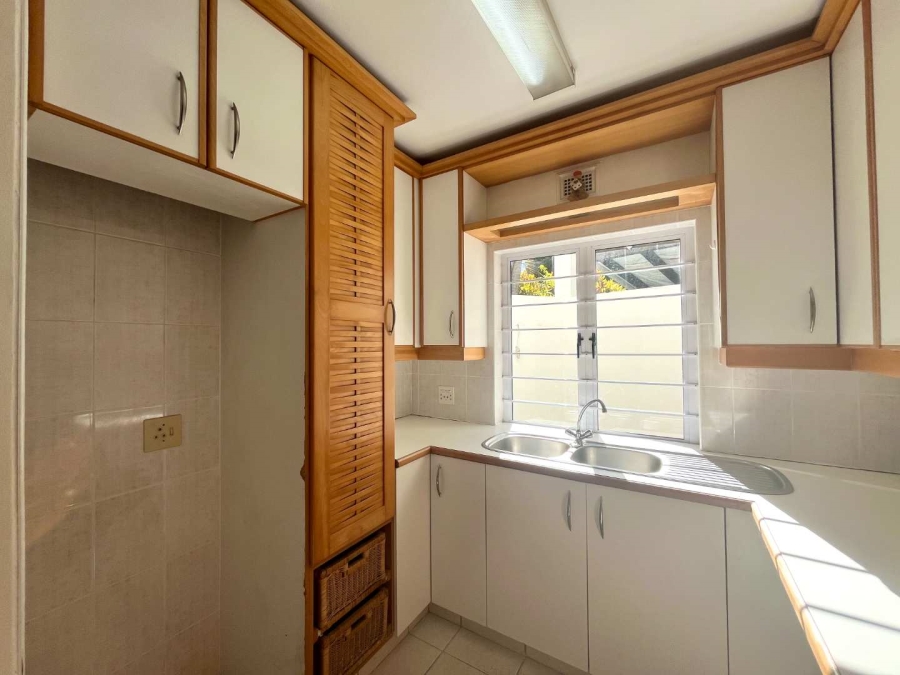 To Let 2 Bedroom Property for Rent in Umhlanga KwaZulu-Natal