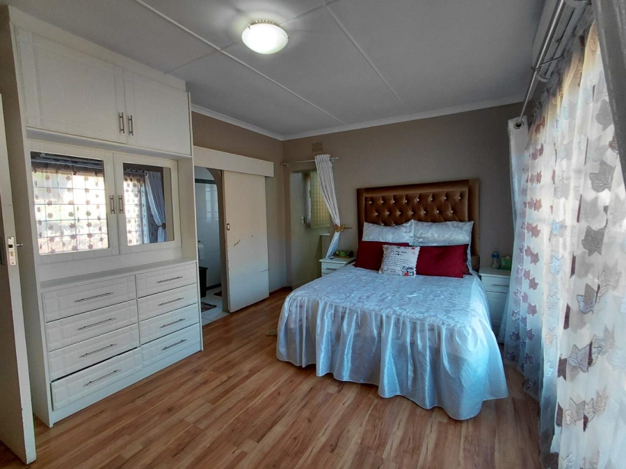 3 Bedroom Property for Sale in Northdene KwaZulu-Natal