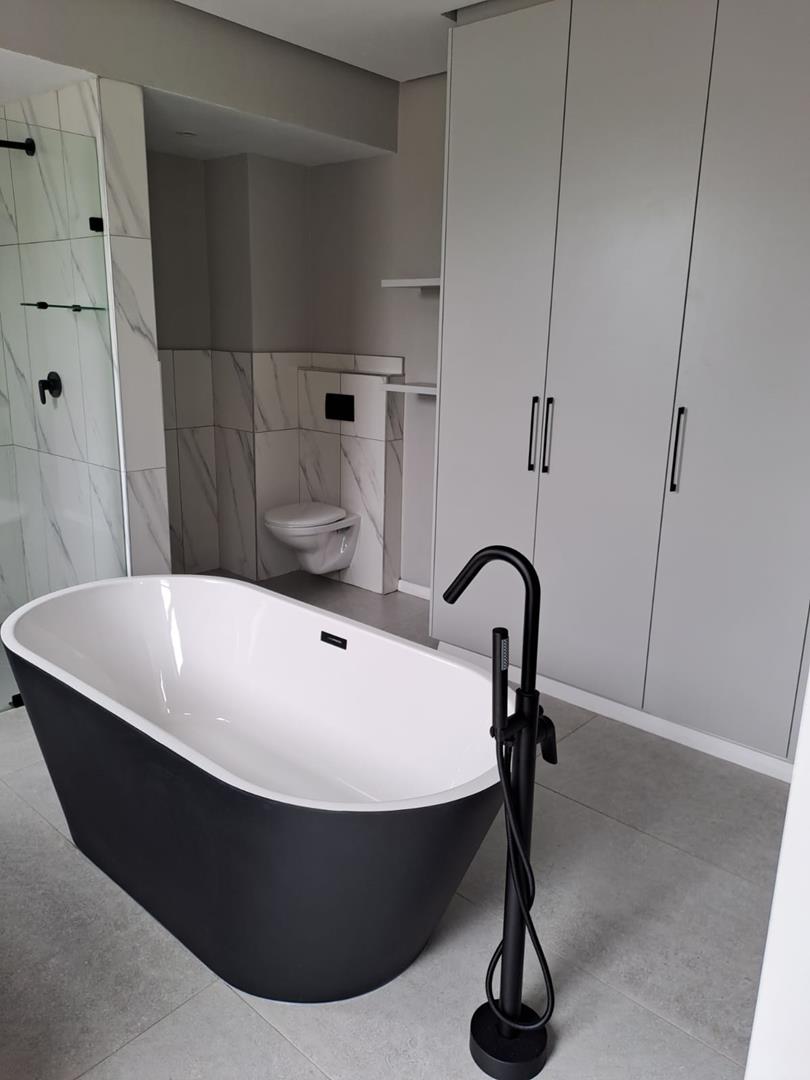 To Let 4 Bedroom Property for Rent in Palm Lakes Estate KwaZulu-Natal