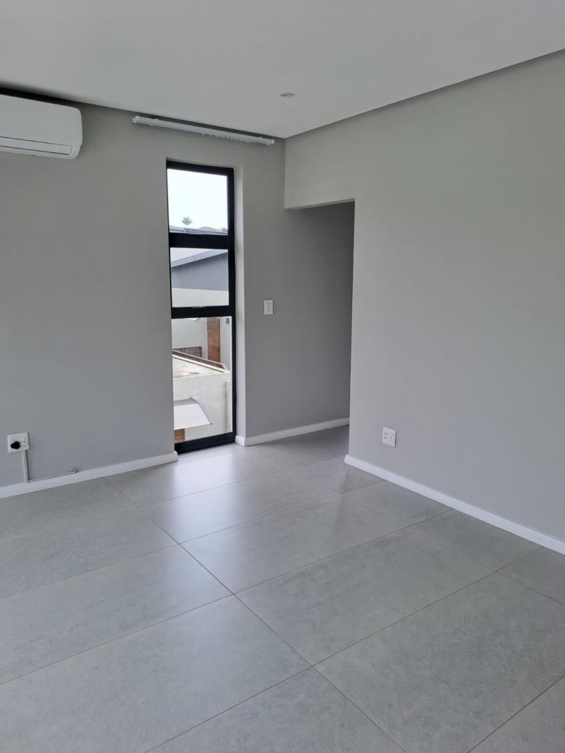 To Let 4 Bedroom Property for Rent in Palm Lakes Estate KwaZulu-Natal