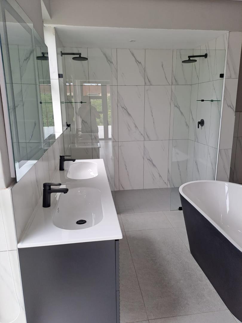 To Let 4 Bedroom Property for Rent in Palm Lakes Estate KwaZulu-Natal