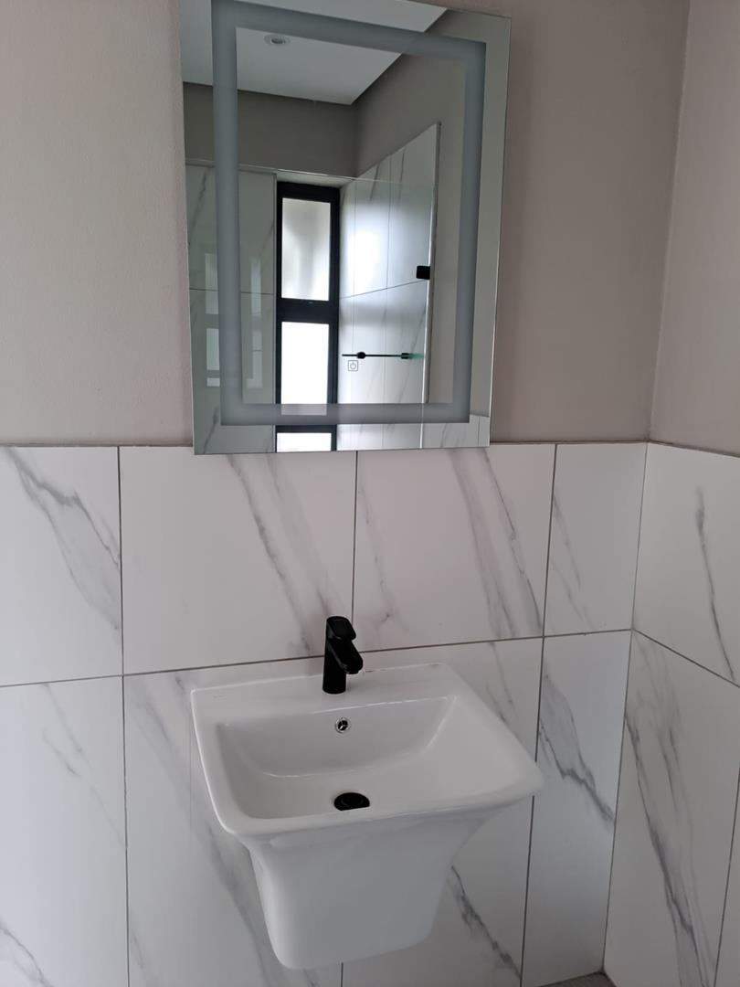 To Let 4 Bedroom Property for Rent in Palm Lakes Estate KwaZulu-Natal