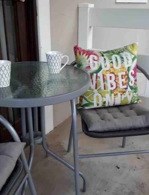 To Let 2 Bedroom Property for Rent in Glen Anil KwaZulu-Natal